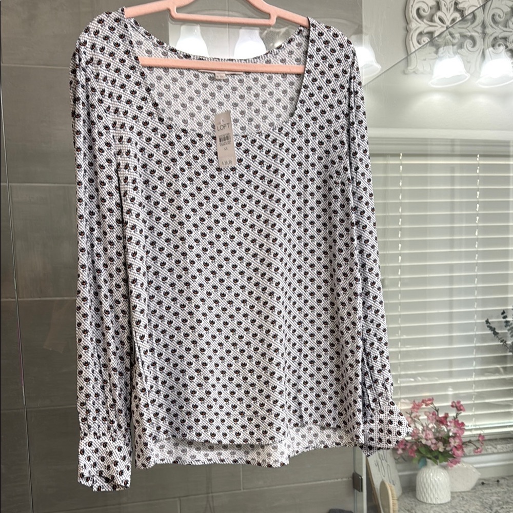 LOFT Black and White Relaxed Blouse